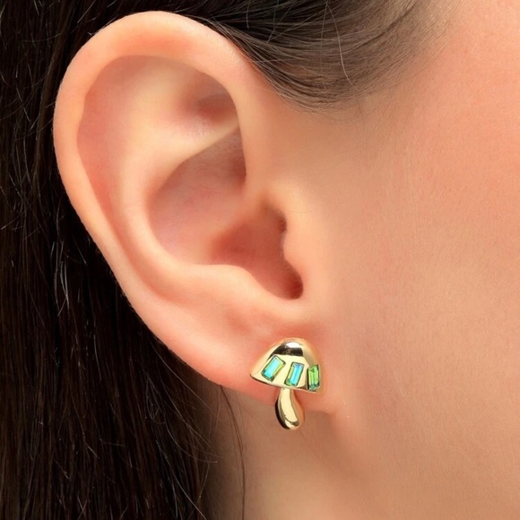 🍄 Lovely Dainty Metallic Iridescent Mushroom 🍄 - Picture 3 of 3